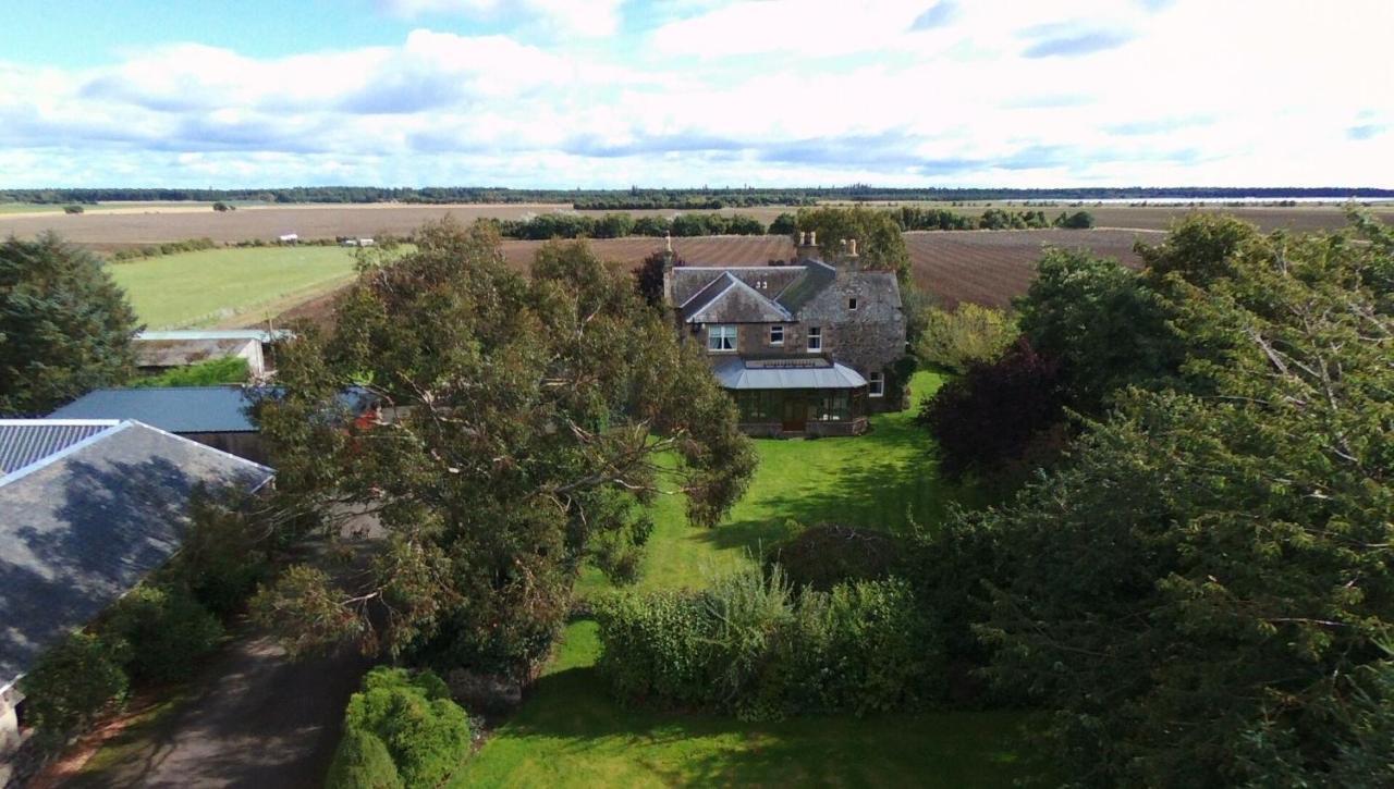 Vicarsford Farmhouse With Hot Tub Leuchars Exterior photo