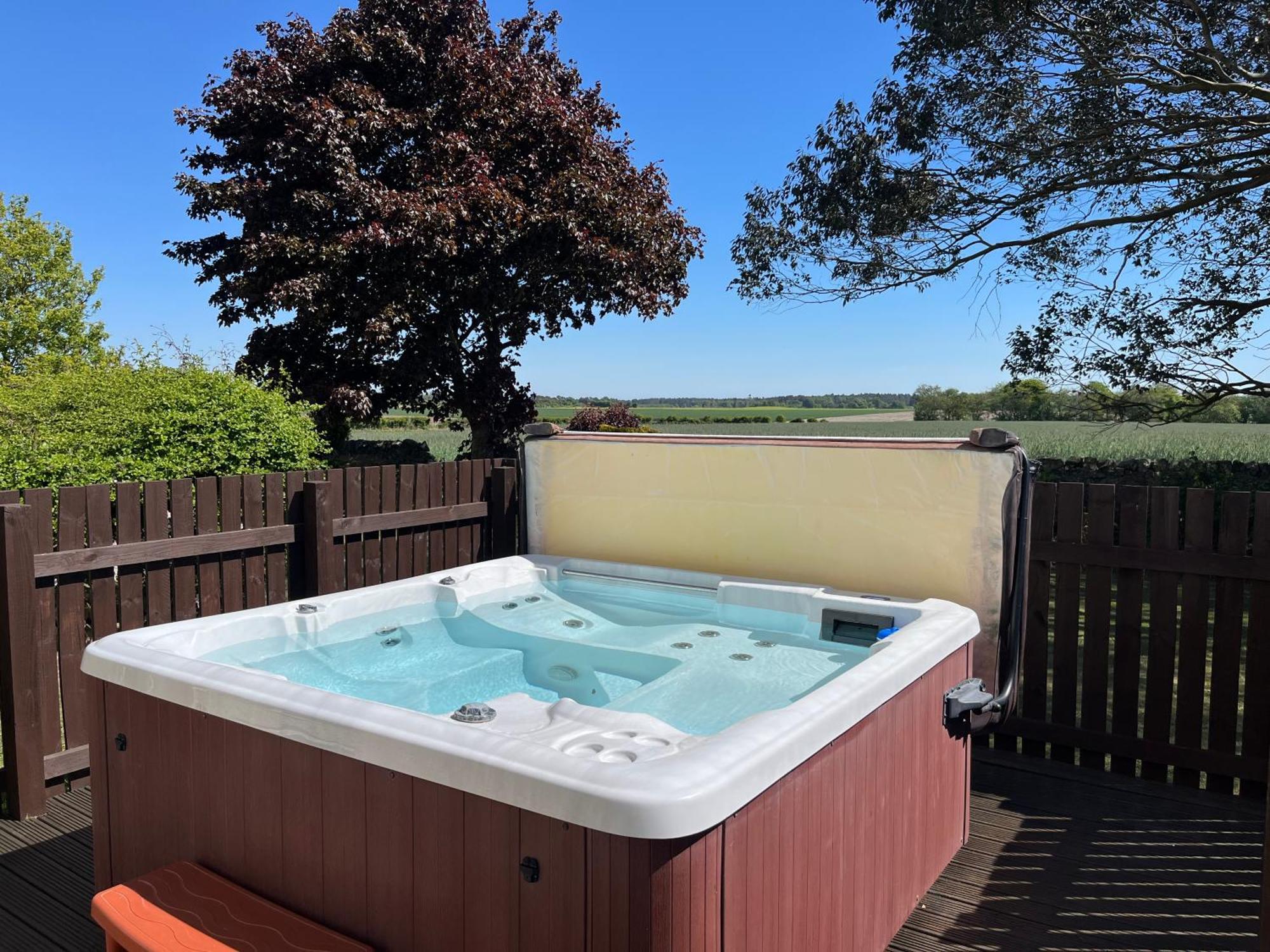 Vicarsford Farmhouse With Hot Tub Leuchars Exterior photo
